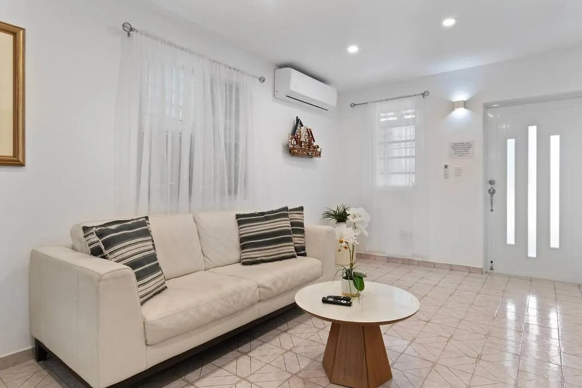 Дом отдыха Paceful Home In San Juan Near To The Airport